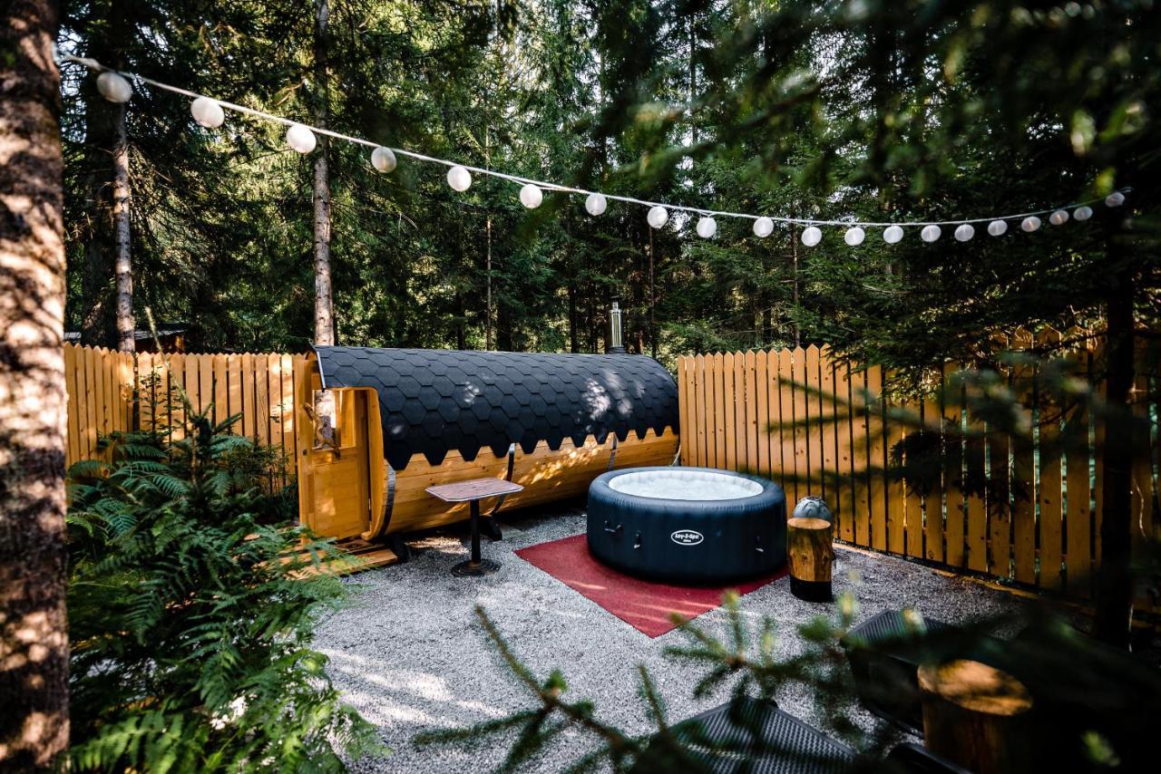 Glamping Forest Edge カムニーク エクステリア 写真